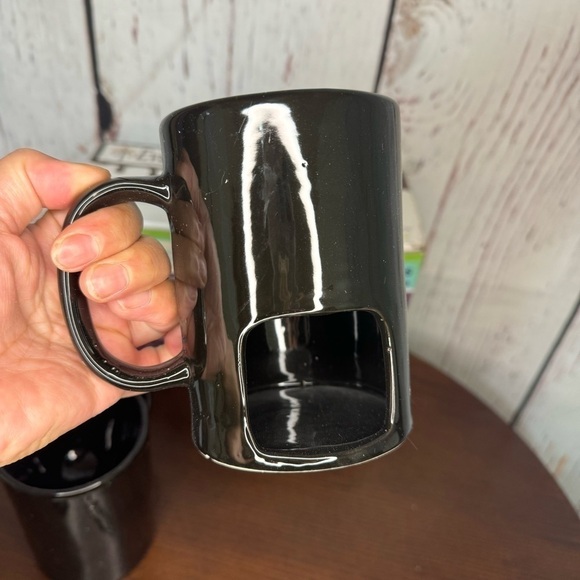 Set of 2 Personal Fondue Mugs with 4 forks and 8 tea lights - Picture 8 of 11